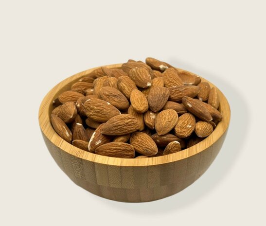 Almonds raw 700 gr